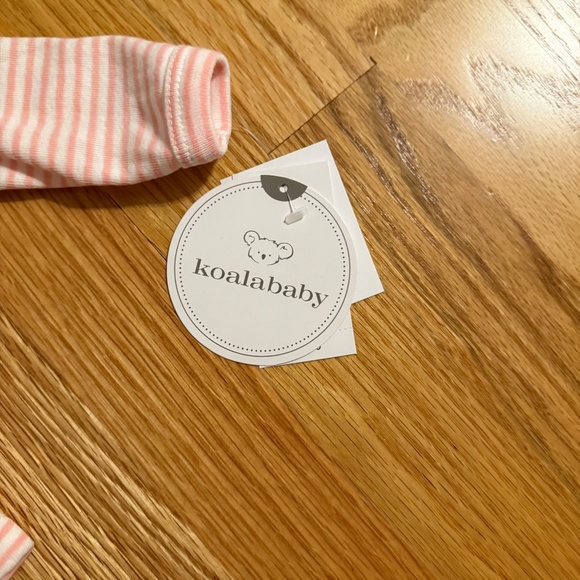 Koala Baby 4 Piece Baby Girl Easter Bunny Outfit Set - Picture 9 of 16